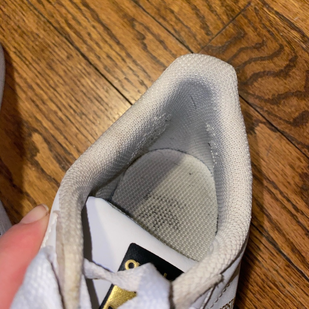 Shoes - Picture 4 of 5